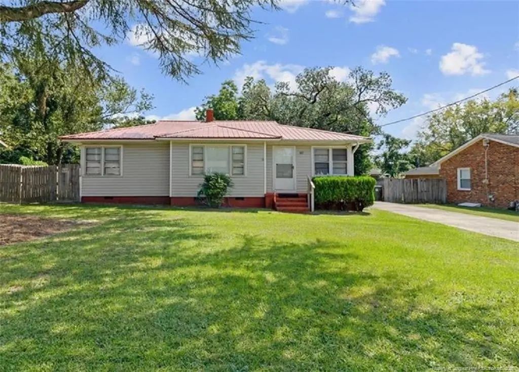 909 Sandalwood Drive, Fayetteville