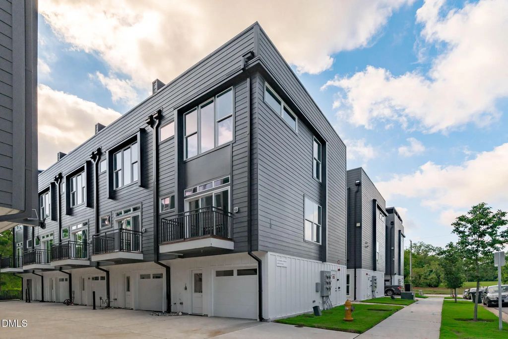 10 Seawell Avenue 101, Raleigh