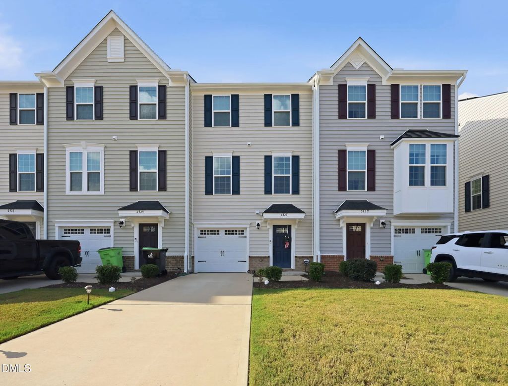 6427 Pathfinder Way, Raleigh