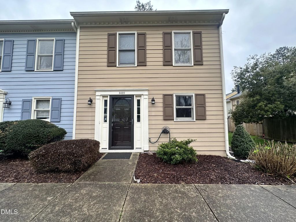 5620 Bridgetowne Way, Raleigh