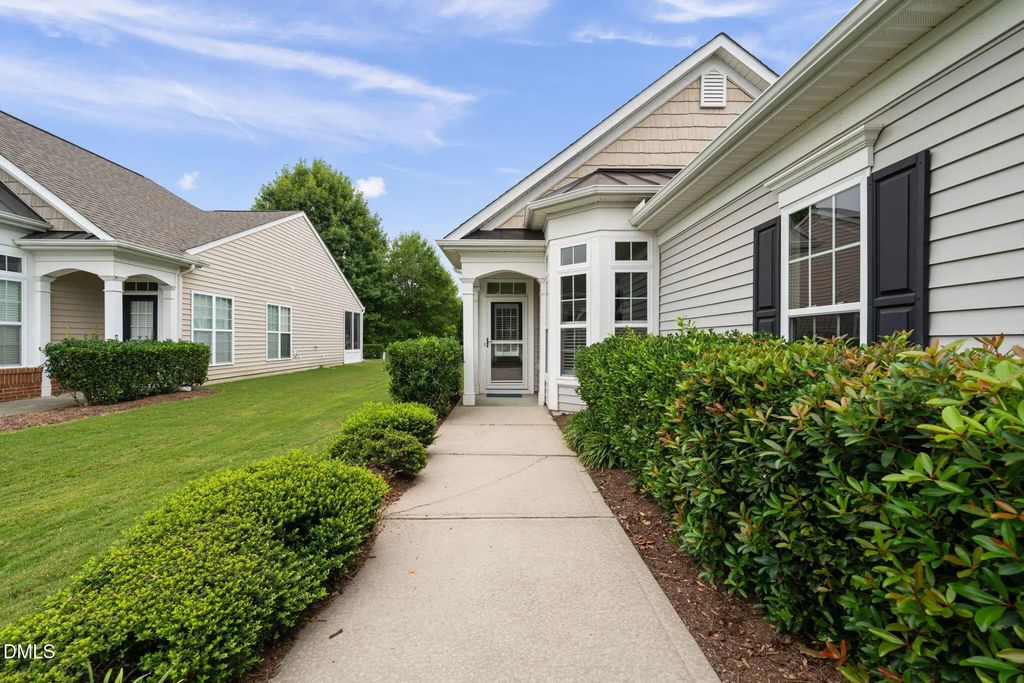 801 Burnaby Court, Cary