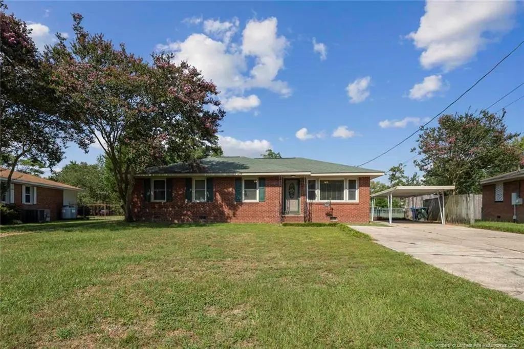 1741 Wayne Lane, Fayetteville