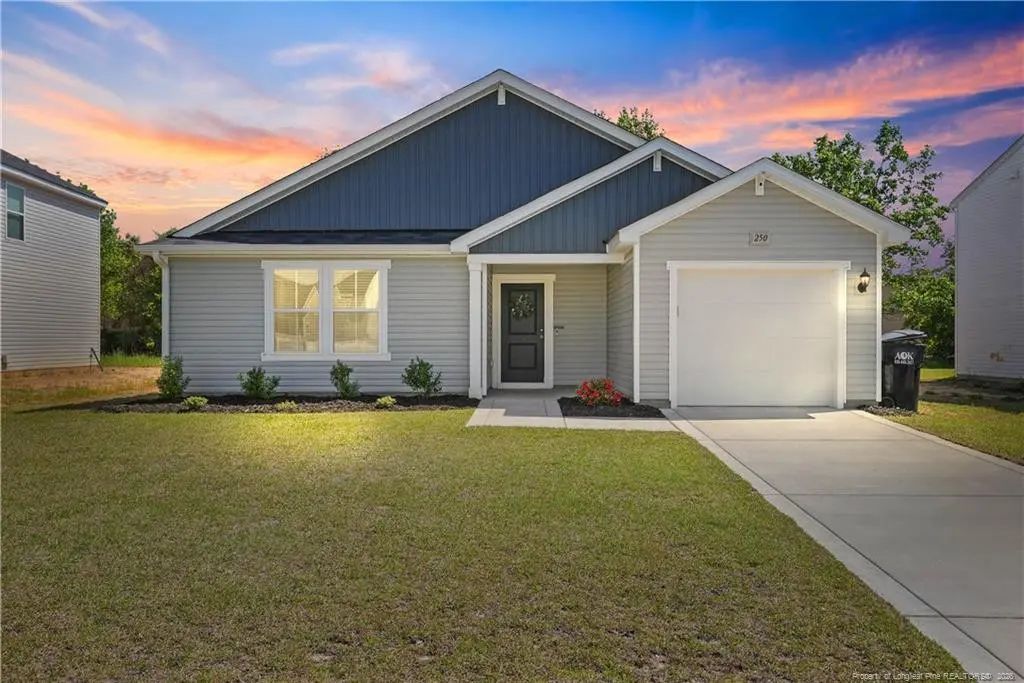 250 Melbourne Drive, Raeford
