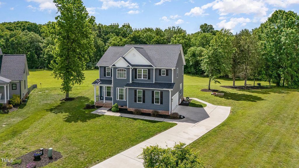 45 Leighann Court S, Timberlake