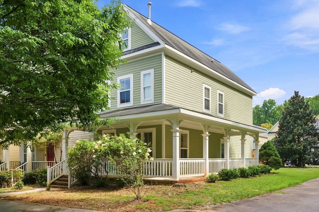 319 Danbury Court, Pittsboro