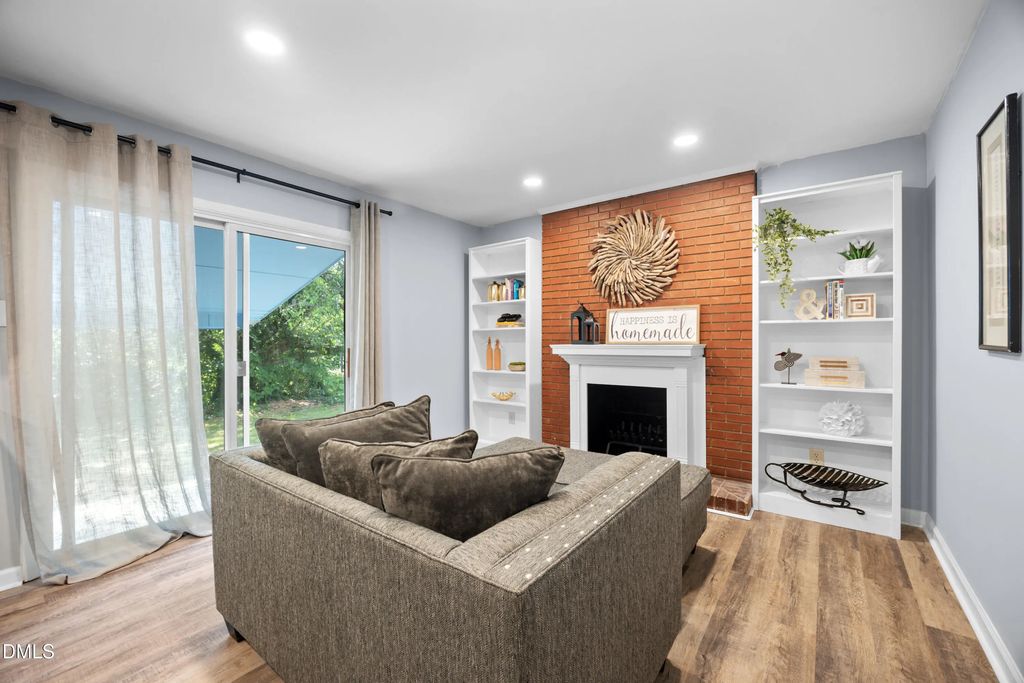 820 Greenwich Street, Raleigh