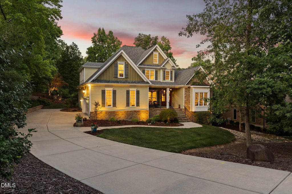187 Broad Leaf Court, Chapel Hill