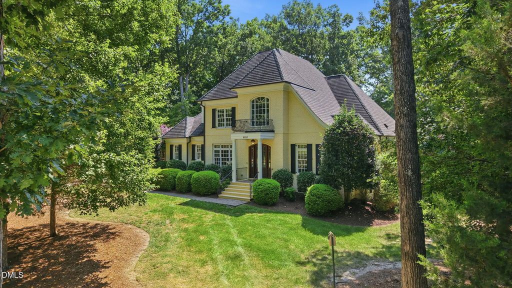 6102 Treyburn Point Drive, Durham