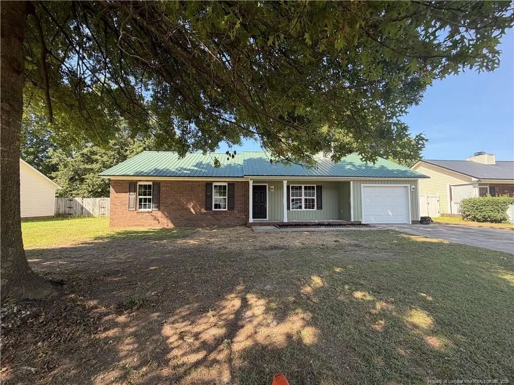 401 Northwoods Drive, Raeford