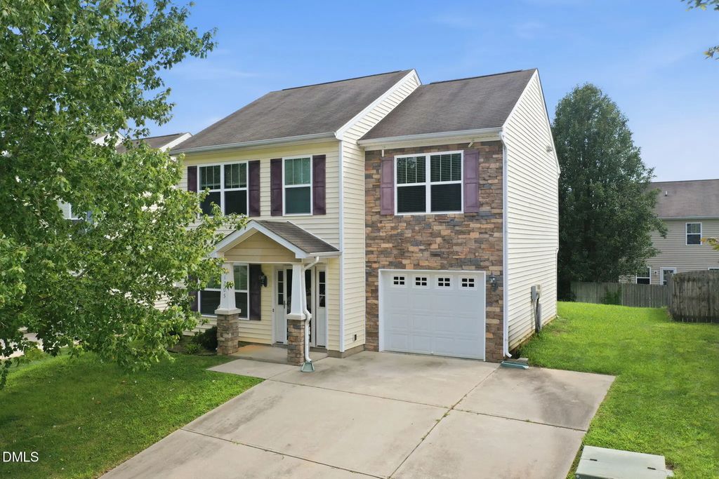 1205 Copperstone Way, Mebane