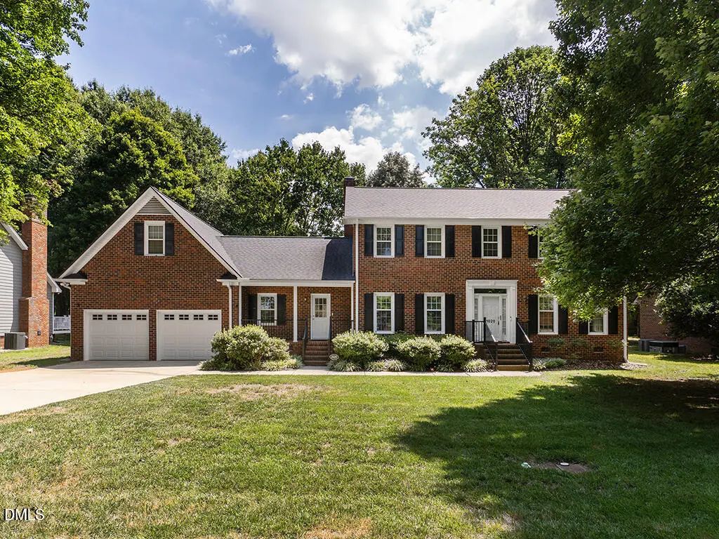 1020 Brookview Drive, Elon