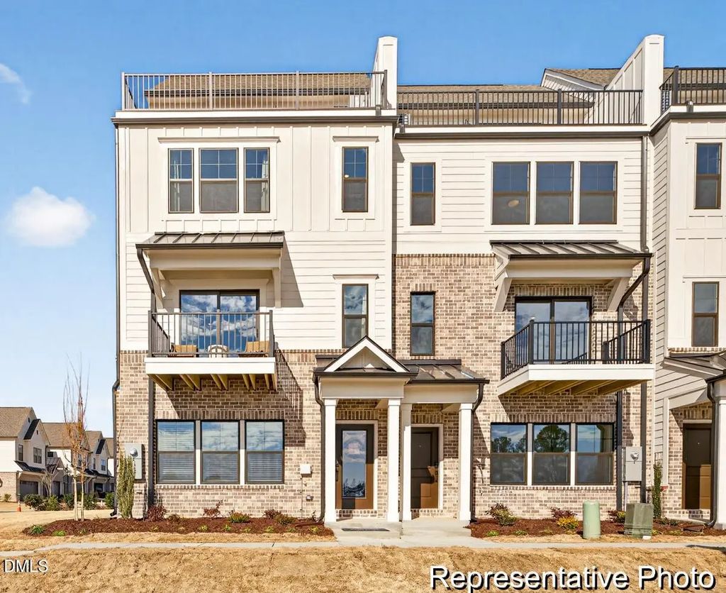 248 Periwinkle Place 43, Clayton