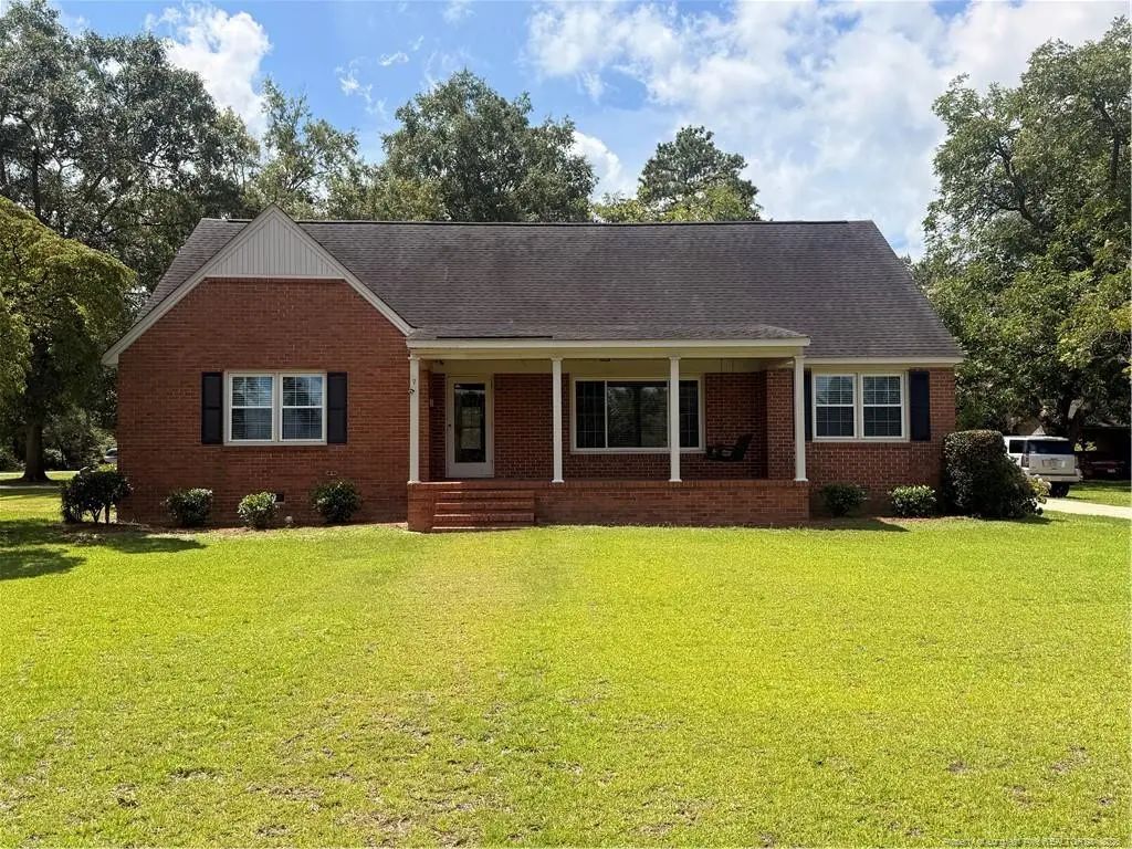 516 E 2nd Avenue, Red Springs