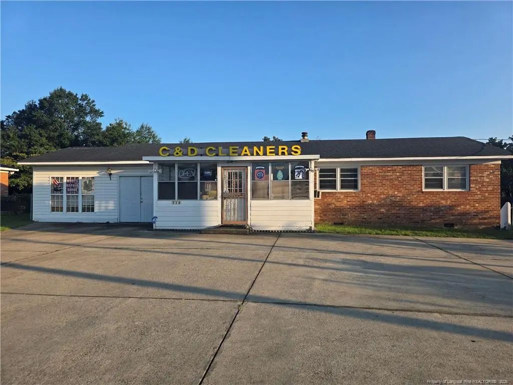 712 E Country Club Drive Nw, Fayetteville