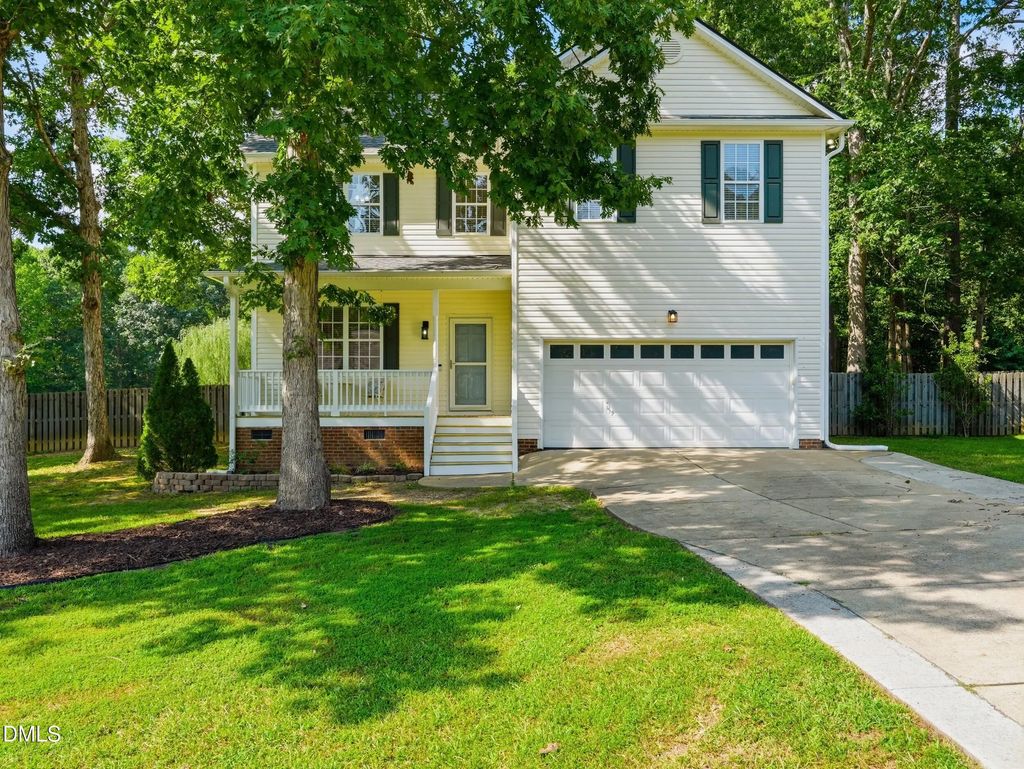 140 Oak Creek Drive, Clayton
