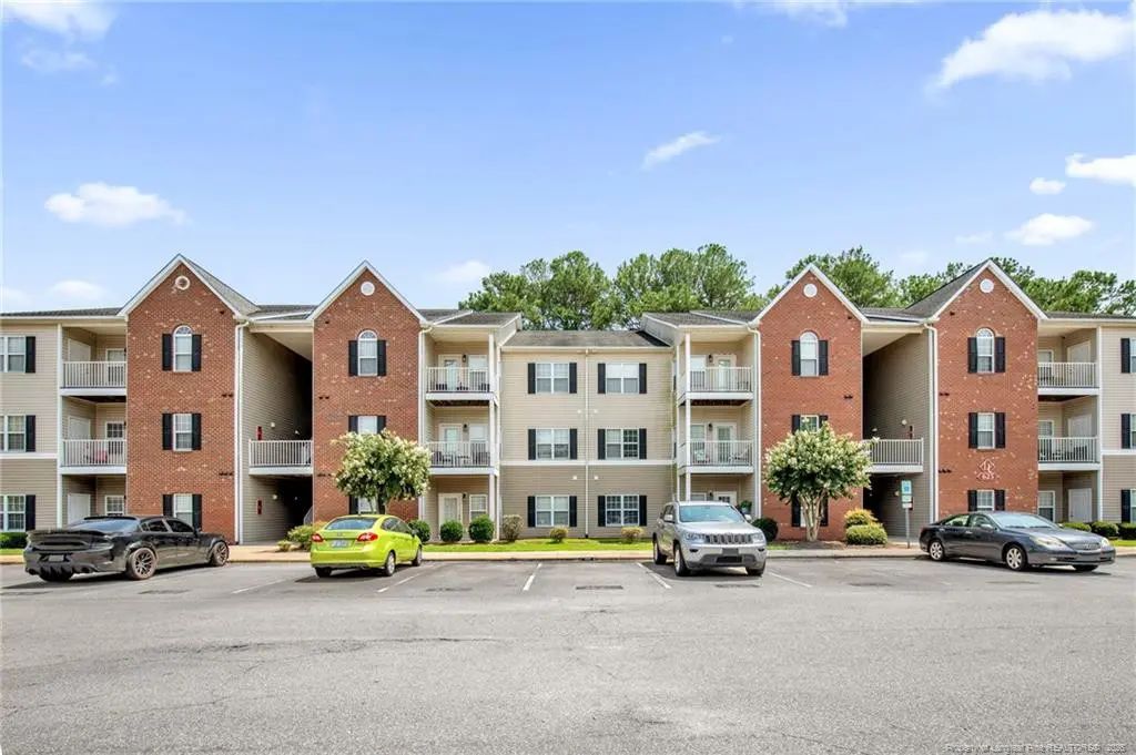 625 Marshtree Lane 104, Fayetteville