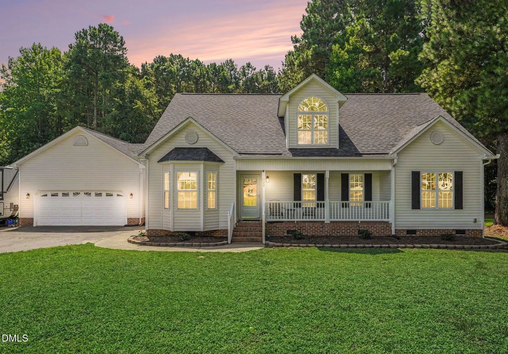 122 Rustic Lane, Smithfield