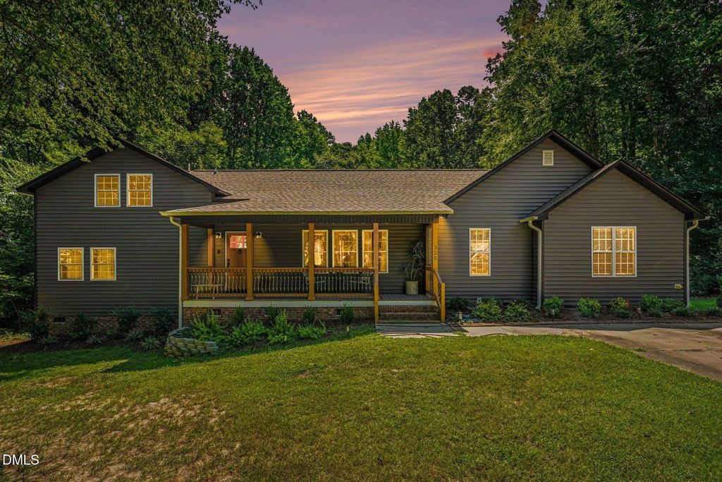 325 S Ringneck Place, Garner