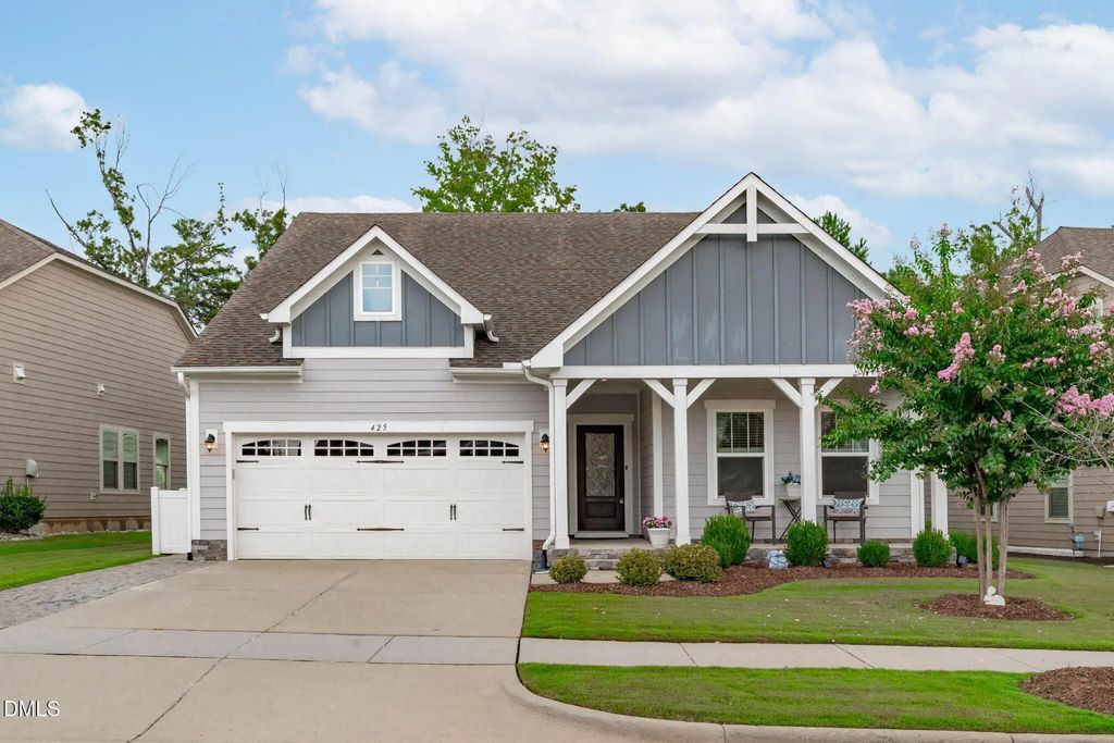 425 Oaks End Drive, Holly Springs