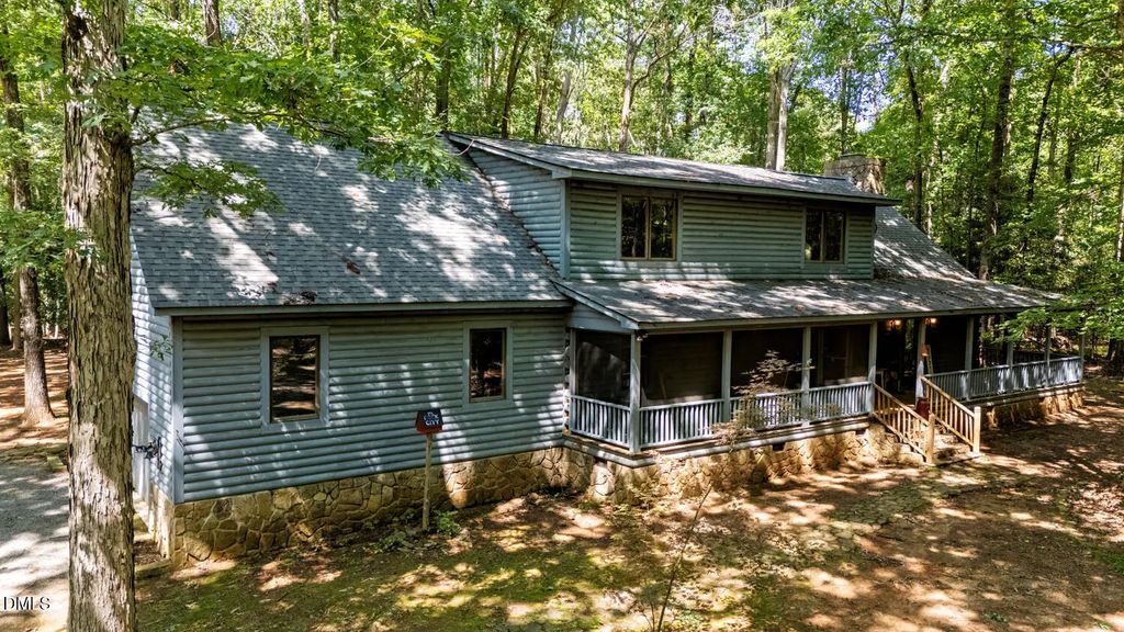 7391 Howerton Road, Elon