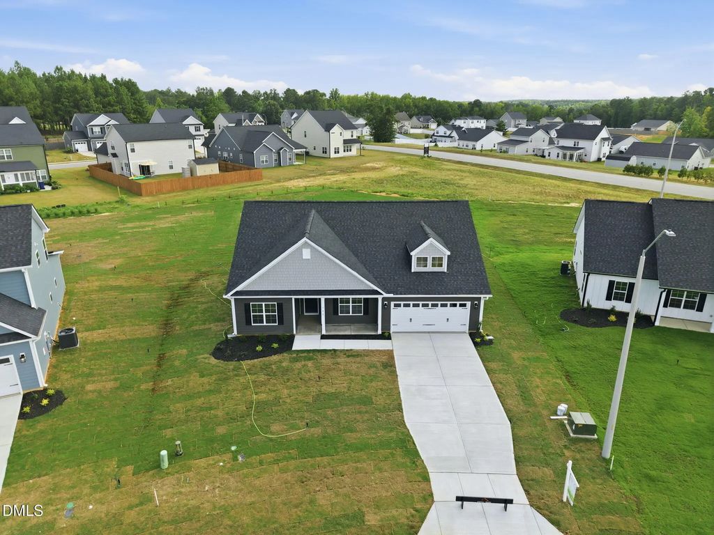 147 Grinnell Loop, Sanford