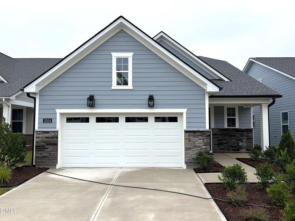 2024 Abbeyhill Drive 102, Raleigh