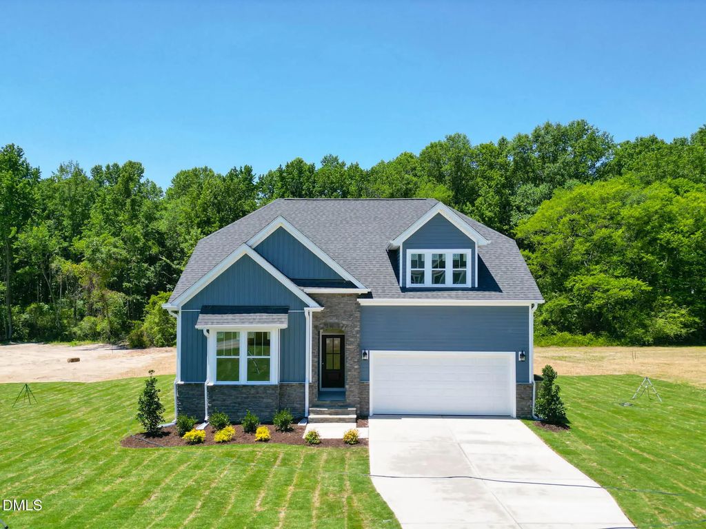 198 Eagle Rock Drive, Lillington