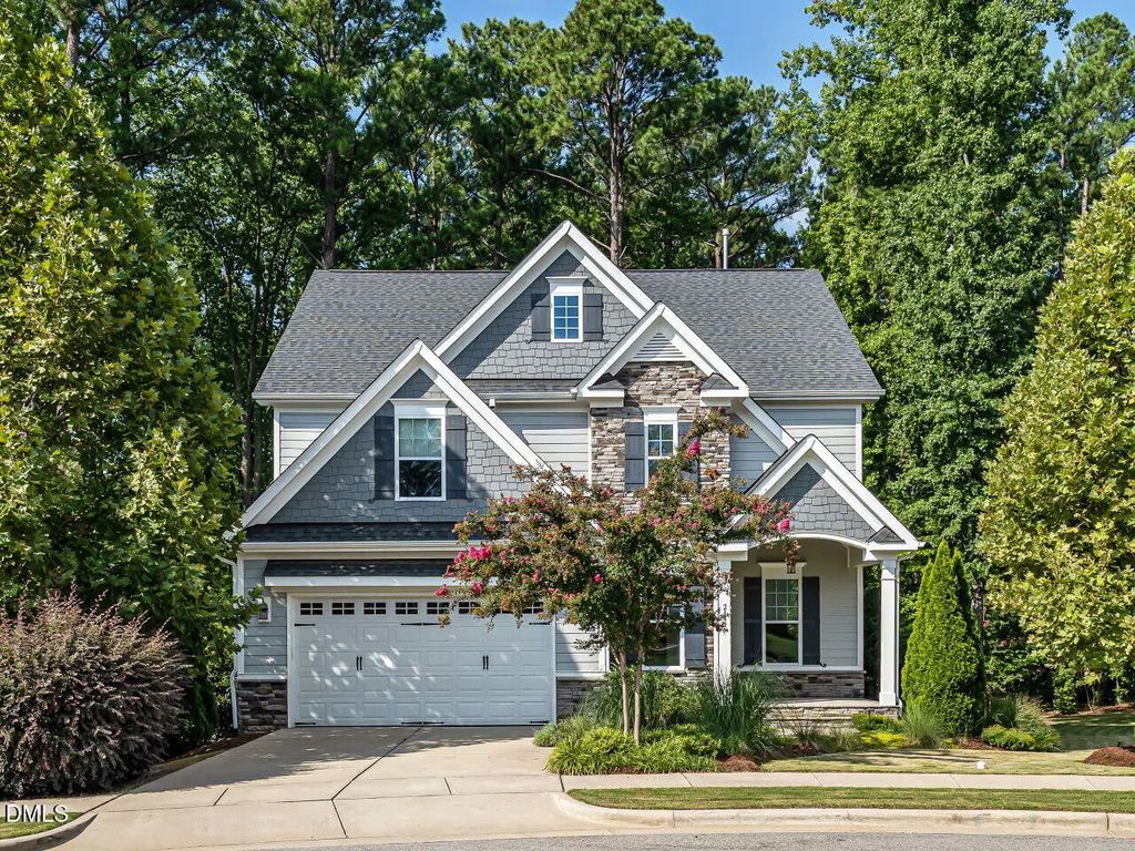 2117 Bee Cave Court, Apex