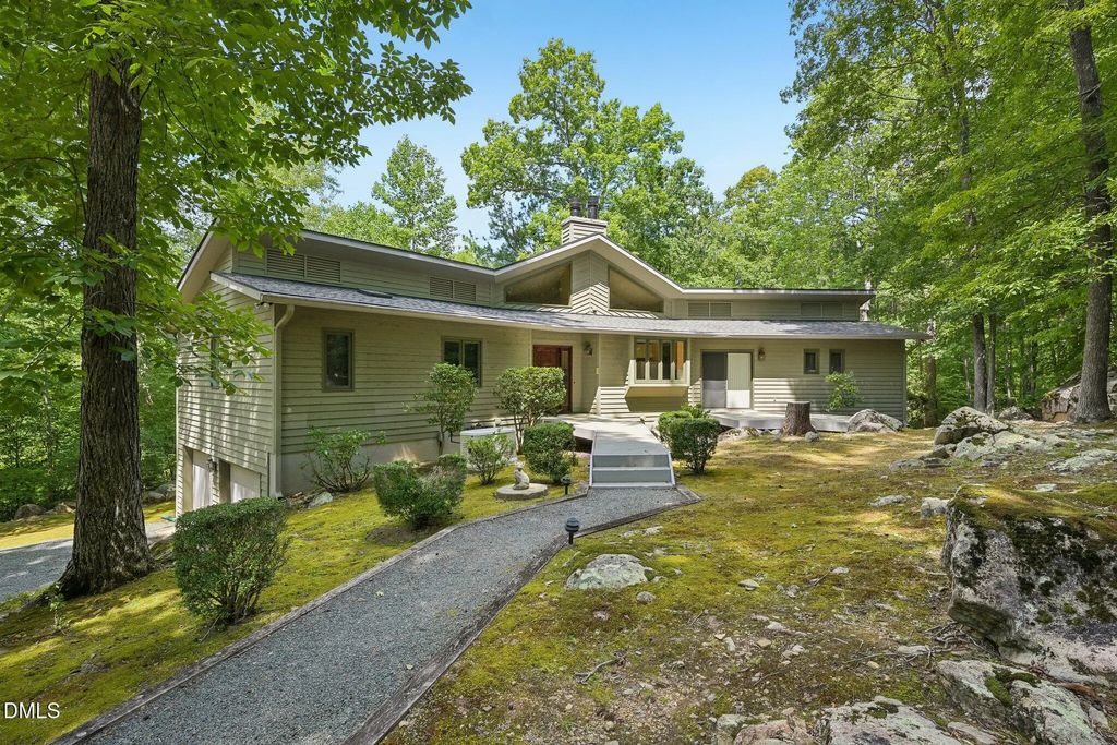 2375 Lamont Norwood Road, Pittsboro