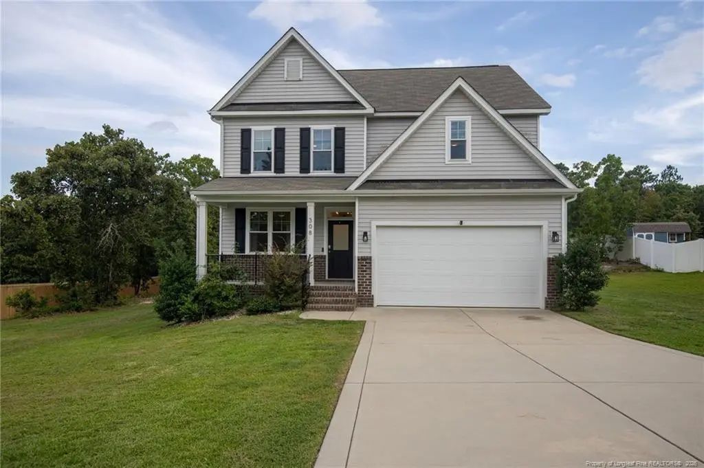 308 Countryside Drive, Lillington