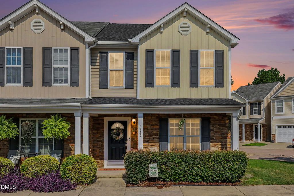 1925 Grassy Banks Drive, Raleigh