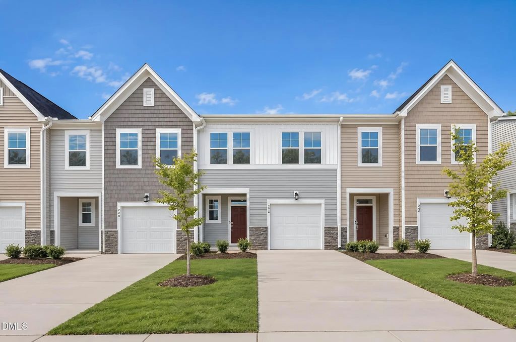 224 Blossom Field Way, Angier