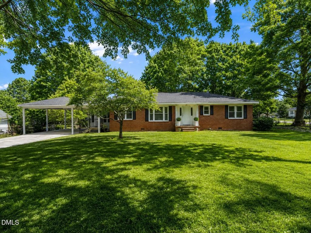 221 E Winston Street, Youngsville
