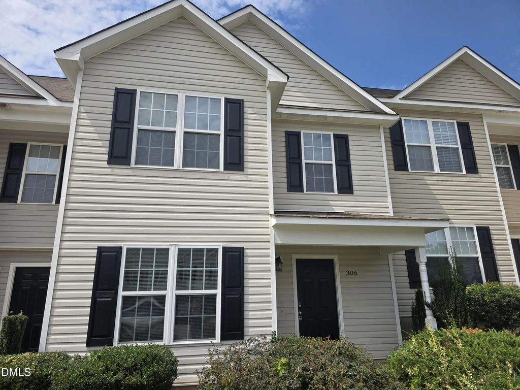 306 Whitehall Court, Clayton