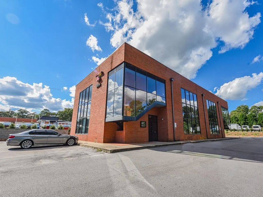 5104 Western Boulevard D, Raleigh