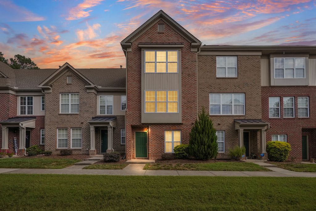 9909 Wasser Court, Raleigh
