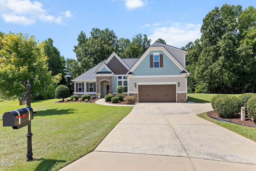 190 Retriever Court, Garner