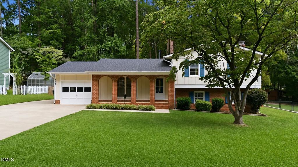 116 Heatherwood Drive, Garner