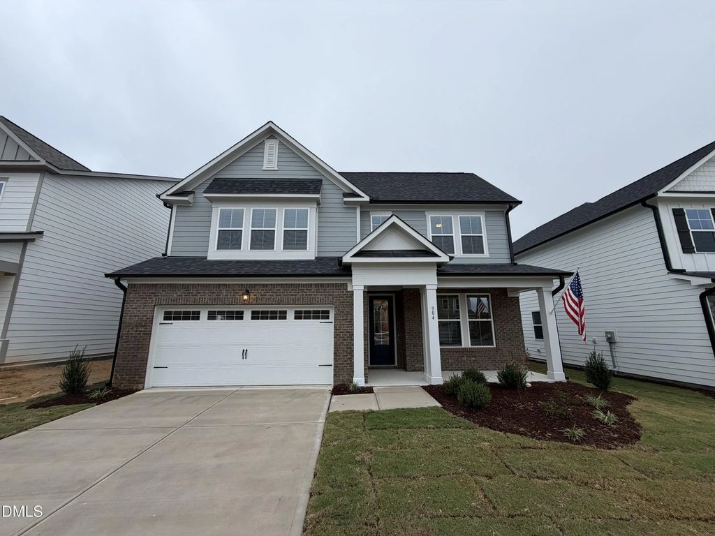 904 Diana Victoria Court, Wendell