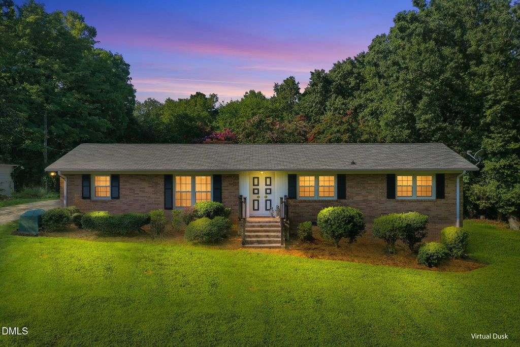 3822 Quail Run Lane, Burlington