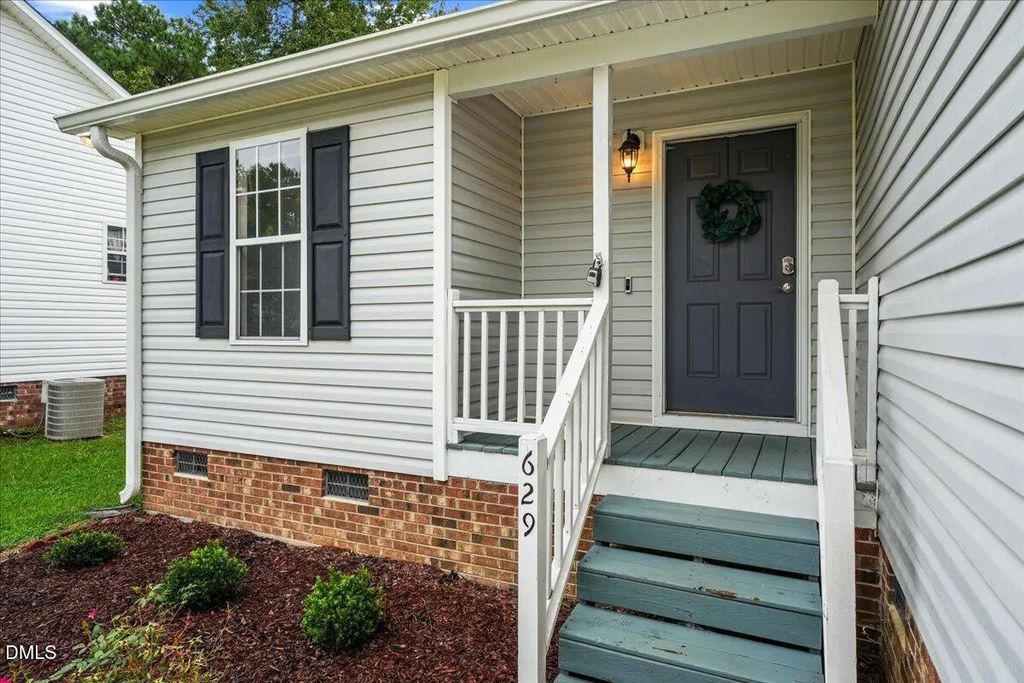 629 Avondale Drive, Clayton