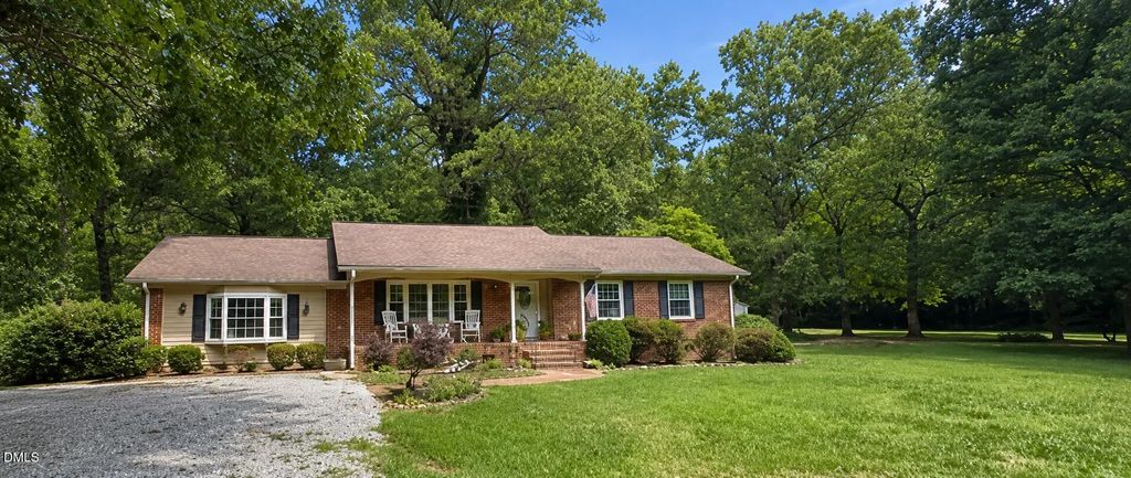 1512 St Marys Road, Hillsborough