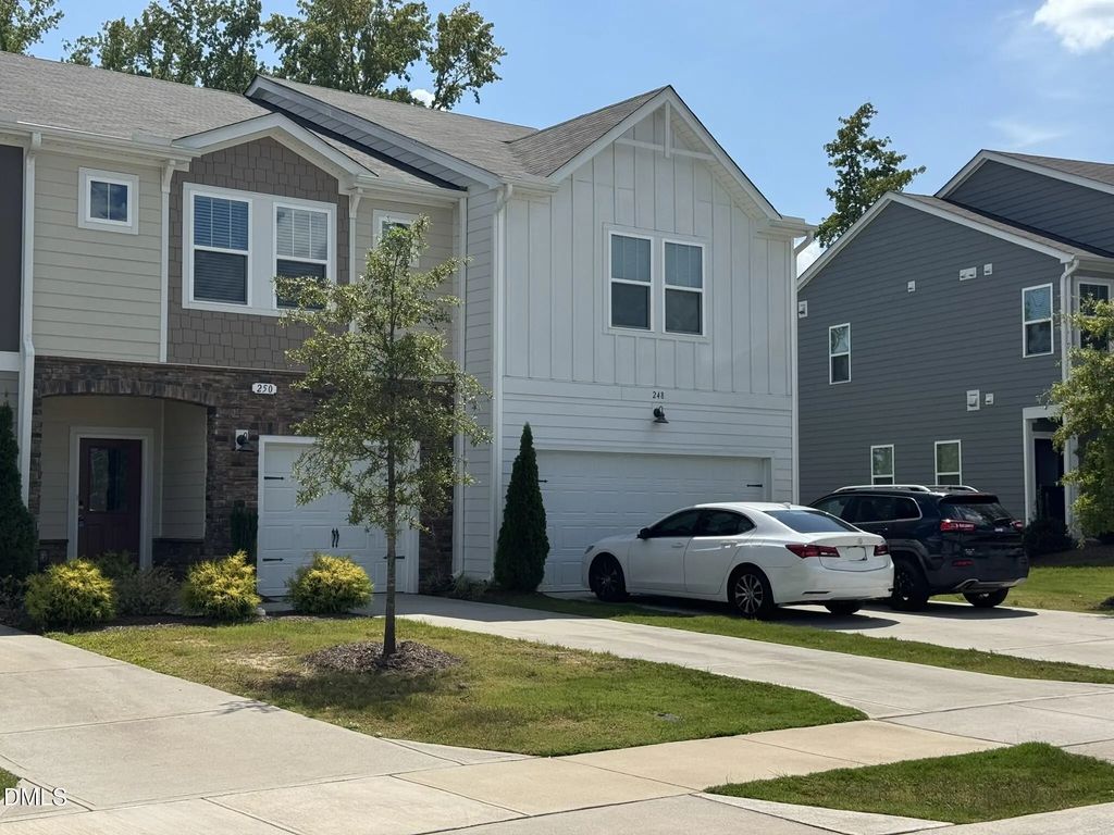250 Brook Farm Lane, Fuquay Varina