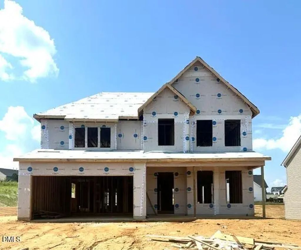 2820 Mayfield Drive, Graham