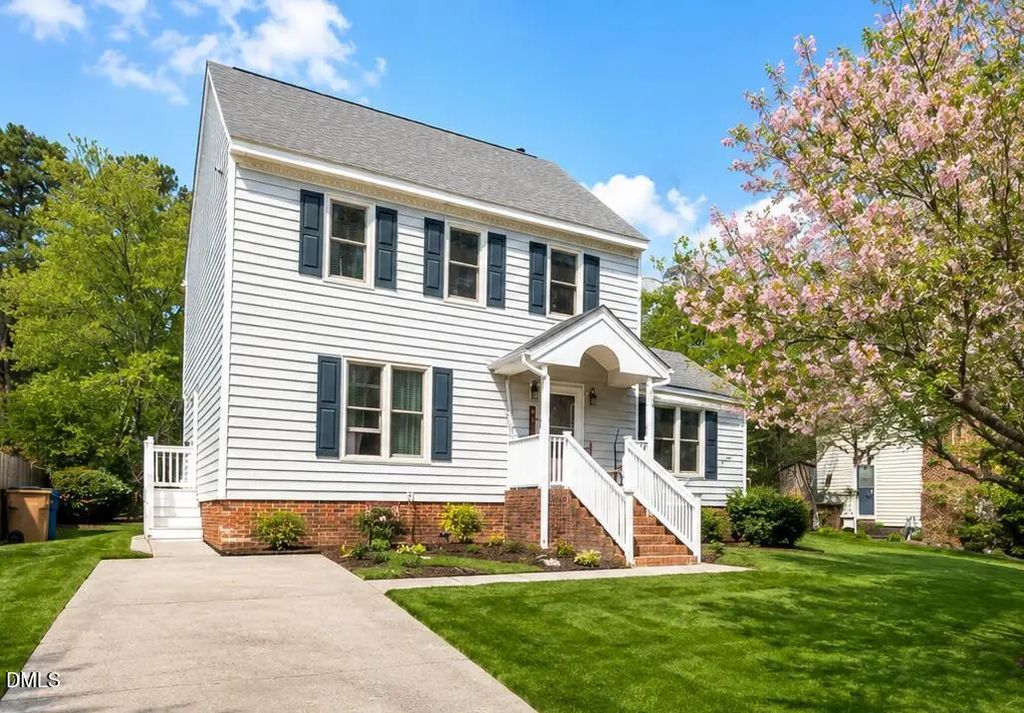 8209 Bellingham Circle, Raleigh
