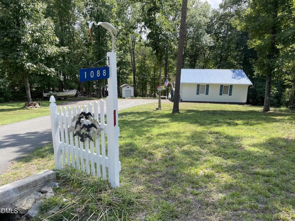 1088 Hyco Hills Road, Semora