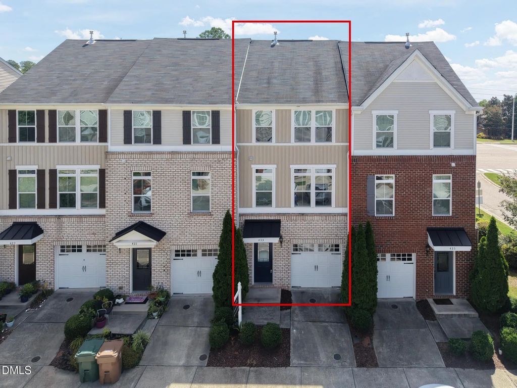 433 Berry Chase Way, Cary