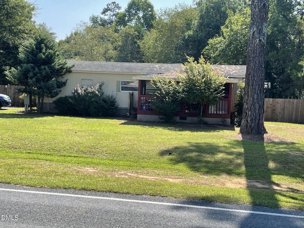 622 Young Road, Angier