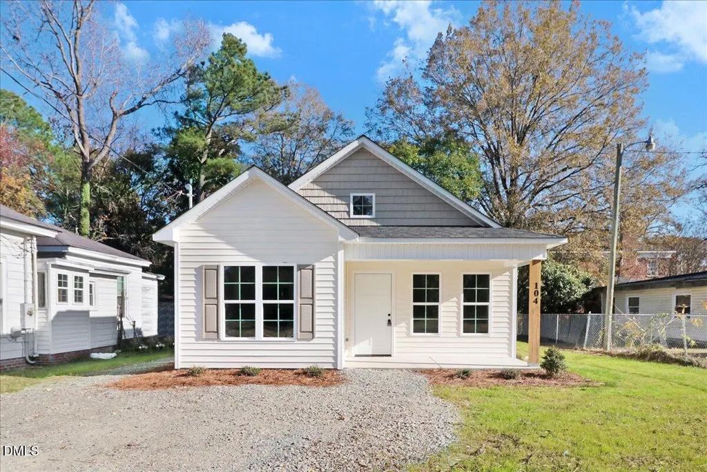 104 N Slocumb Street, Goldsboro