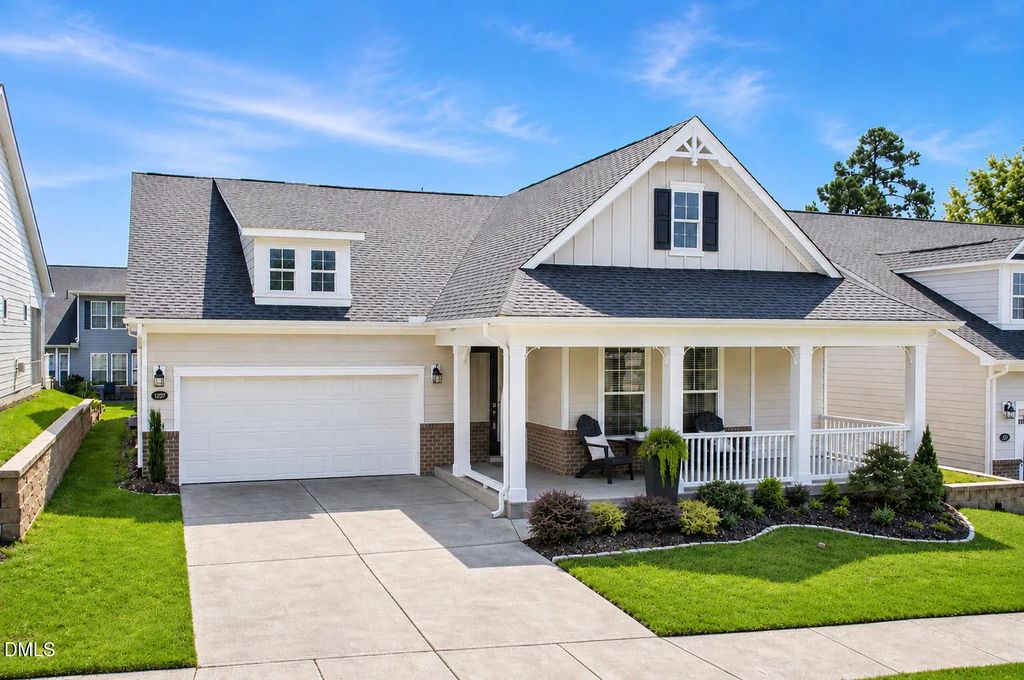 1207 Grangerford Court, Durham
